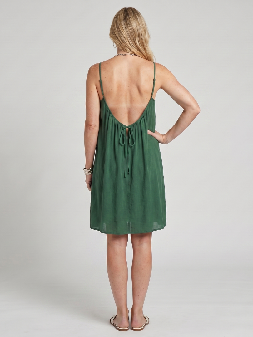 Lysara | Spaghetti Strap Open Back Knee Length Dress